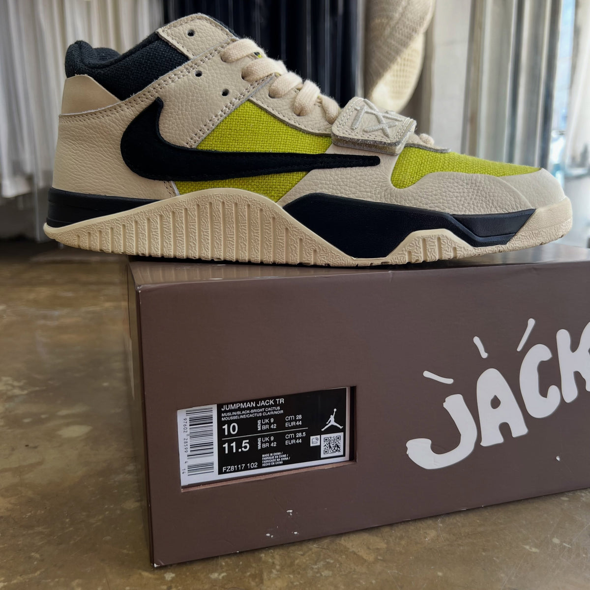 Nike Jordan Jumpman Jack TR X Travis Scott Bright Cactus