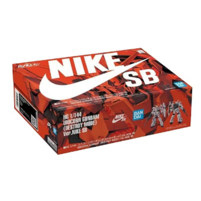 Nike SB Unicorn Gundam x Bandai Gundam (1/144 Scale) Model Kit Action Figure Set