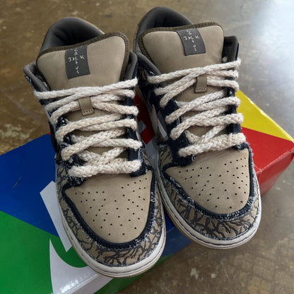 Nike SB Dunk Low X Travis Scott