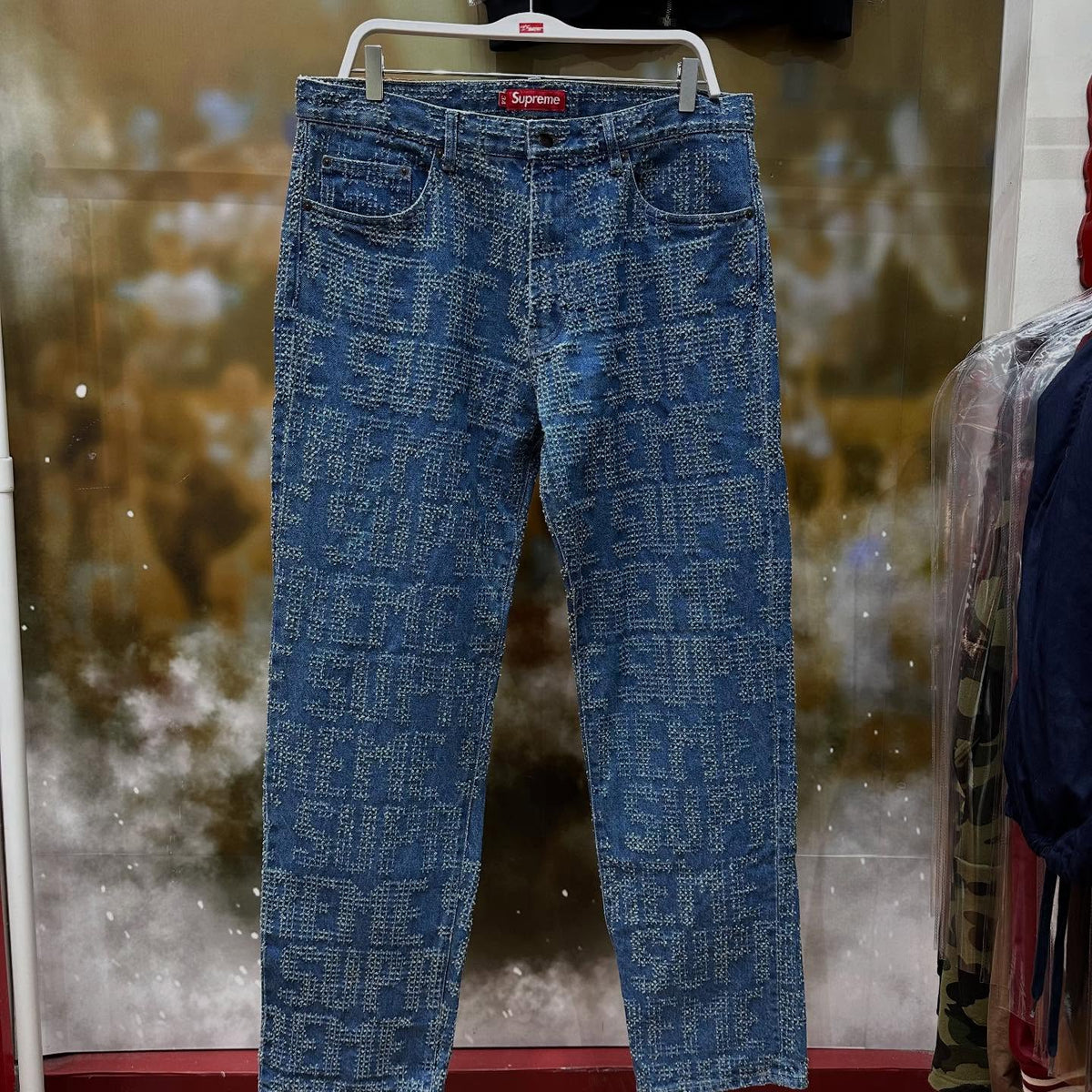 Supreme Needle Punch Regular Jean (WASHED BLUE)