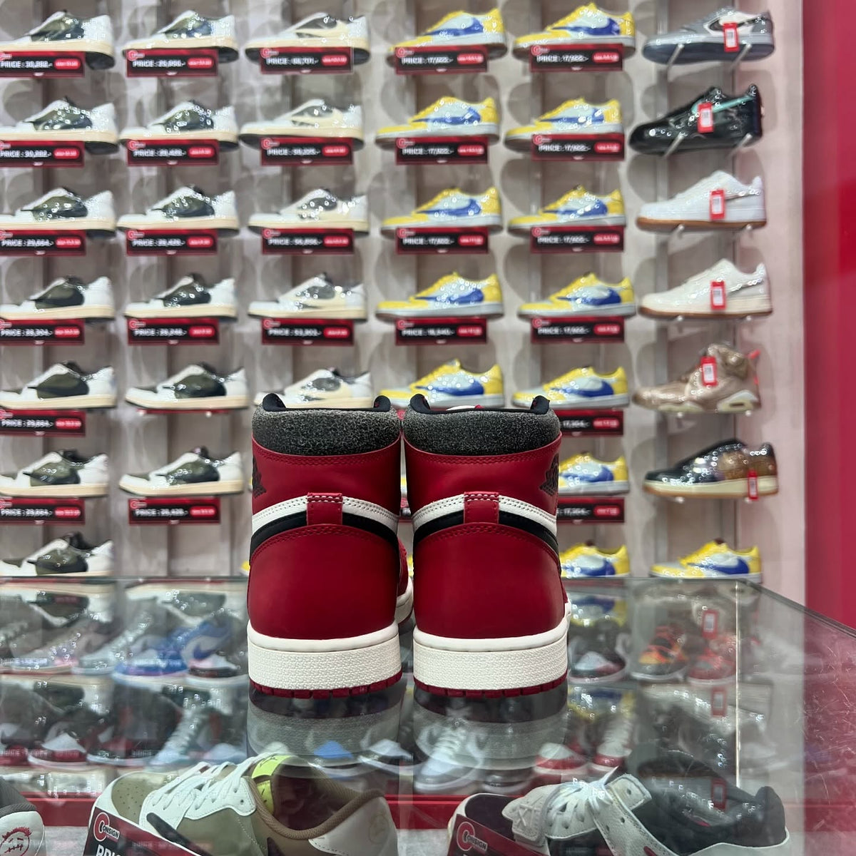 Nike Jordan 1 Retro High OG Chicago Lost and Found