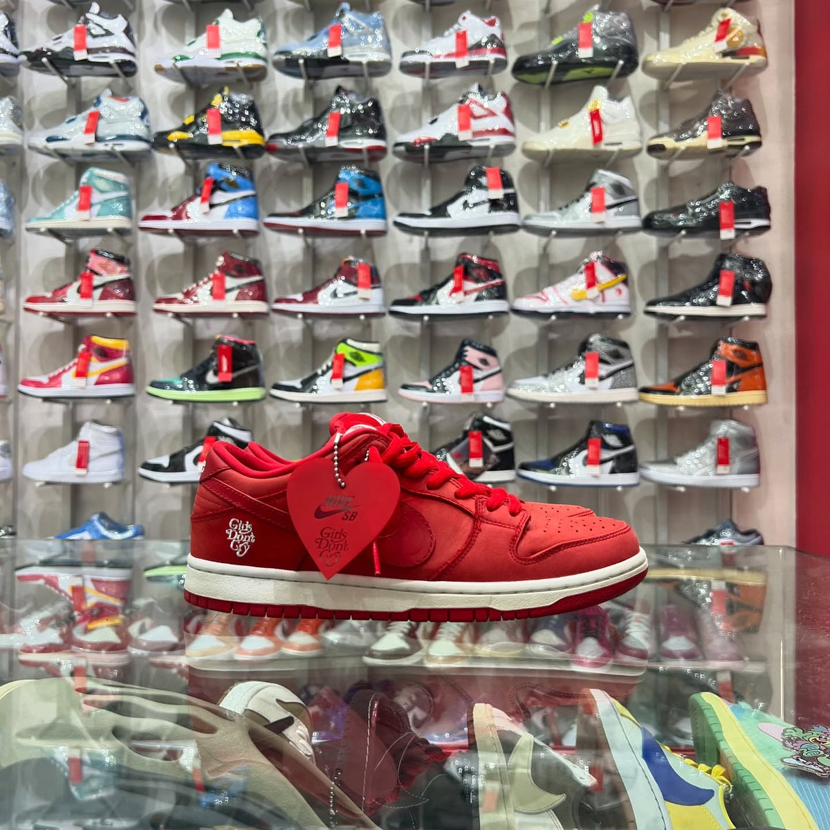 Nike SB Dunk Low x Verdy  ‘Girl Don’t Cry’