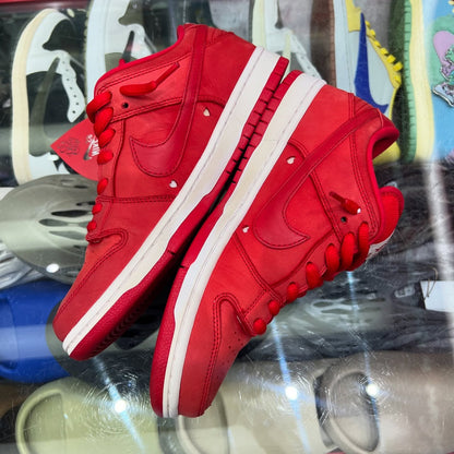 Nike SB Dunk Low x Verdy  ‘Girl Don’t Cry’