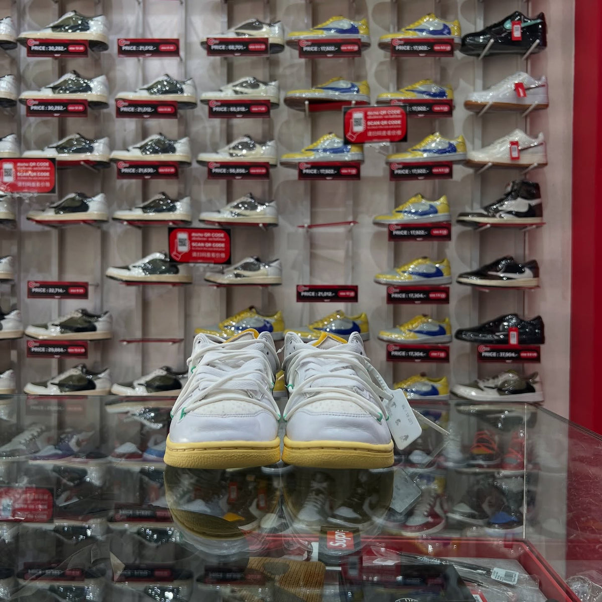 Nike Dunk Low x Off-White  The 50 Lot 1