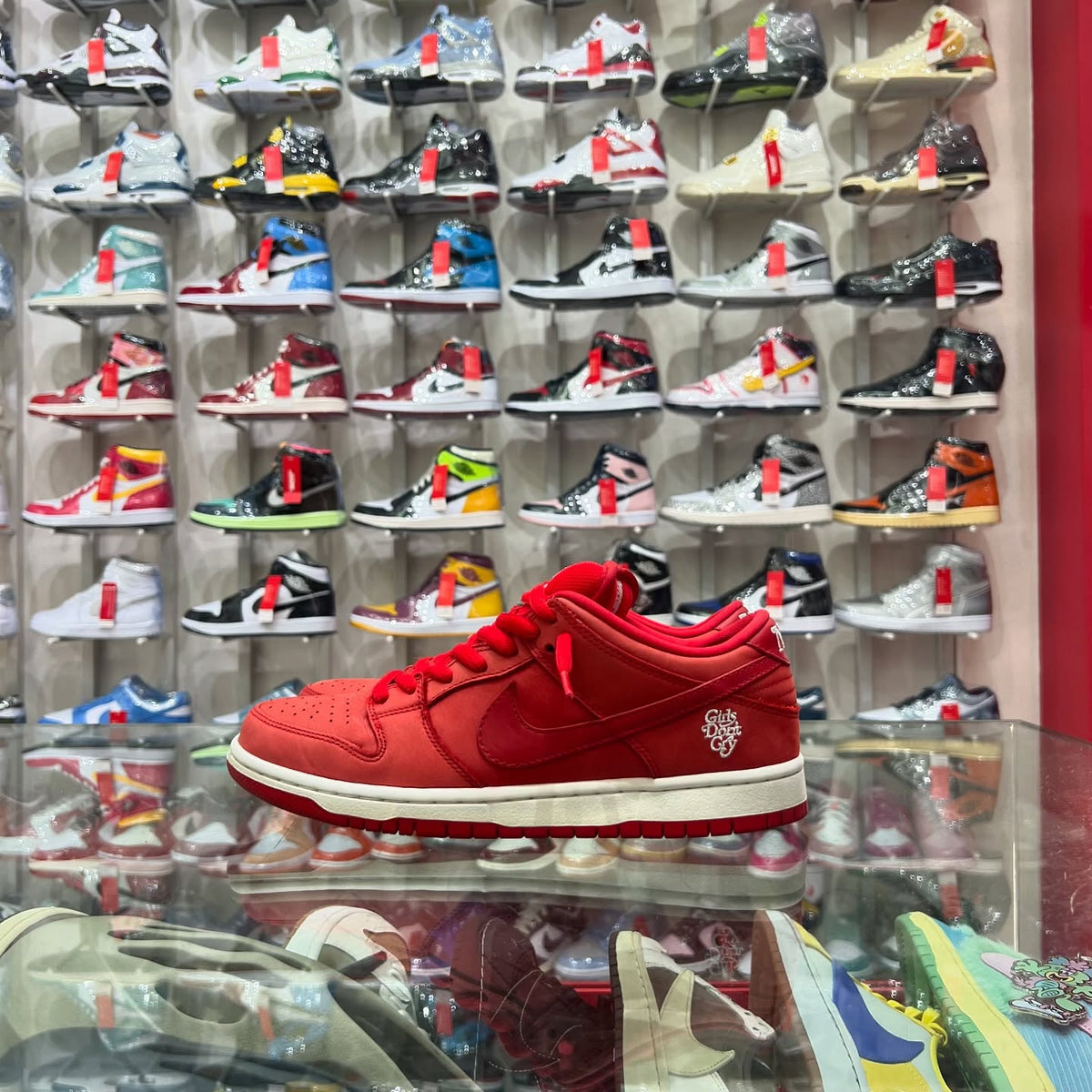 Nike SB Dunk Low x Verdy  ‘Girl Don’t Cry’