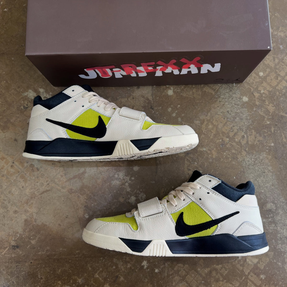 Nike Jordan Jumpman Jack TR X Travis Scott Bright Cactus