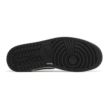 Nike Air Jordan 1 Retro Low OG มอคค่า