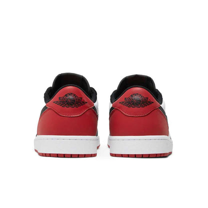 Nike Air Jordan 1 Low OG 黑脚趾